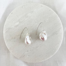 Load image into Gallery viewer, FLORENCE PEARL EARRINGS

